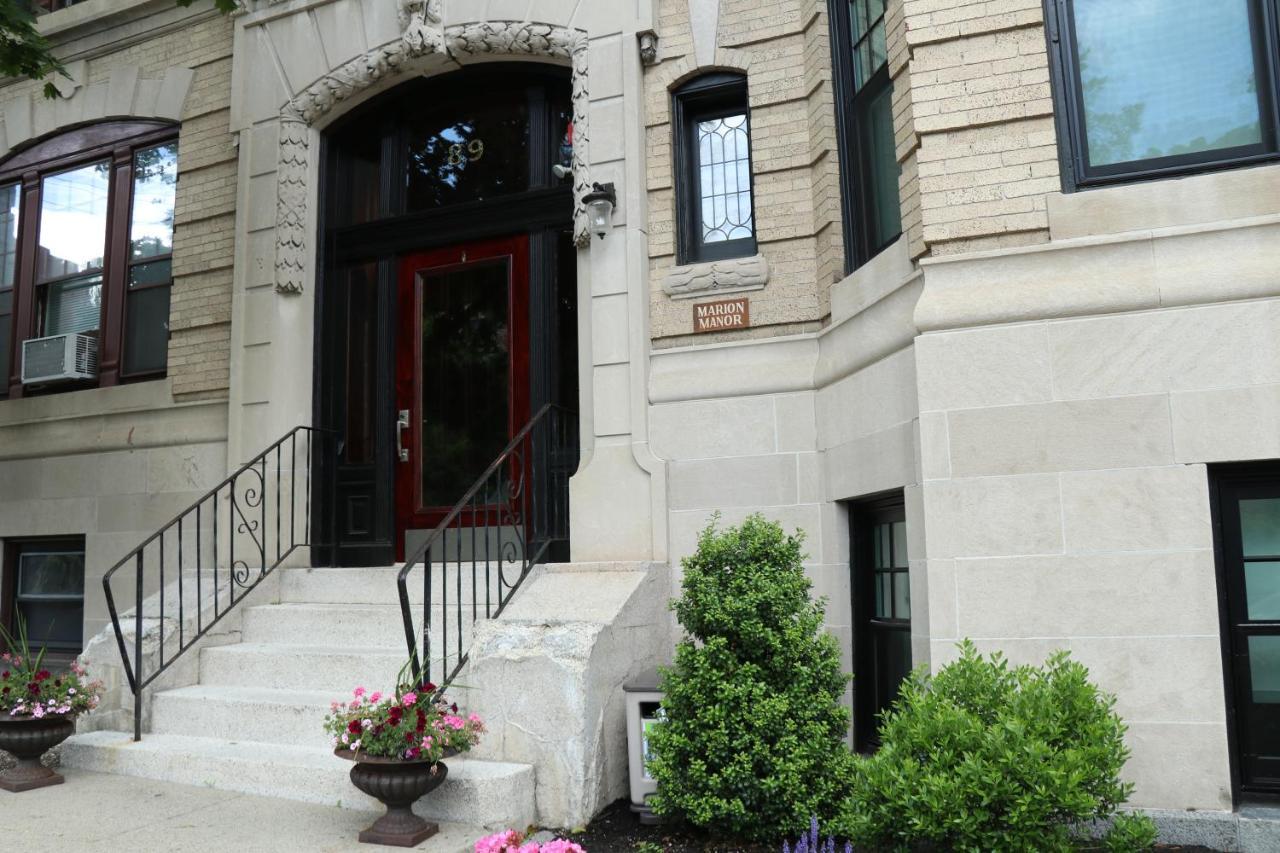 A Stylish Stay W/ A Queen Bed, Heated Floors.. #37 Brookline Eksteriør billede